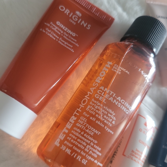 Sunday Riley - Picture 3 of 3